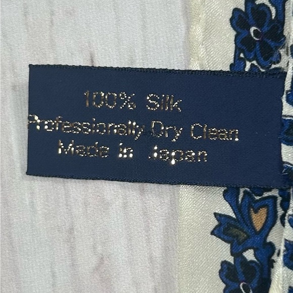 Access Paisley Patterned Scarf. 100% Silk. - Picture 2 of 6